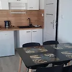 Zacisze Apartamenty,pokoje منزل للإقامة *