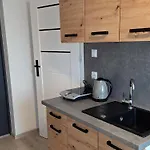 Zacisze Apartamenty,pokoje منزل للإقامة