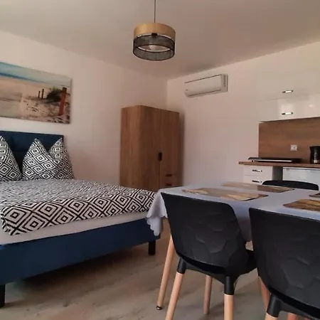 Zacisze Apartamenty,pokoje * Wicie (West Pomeranian)