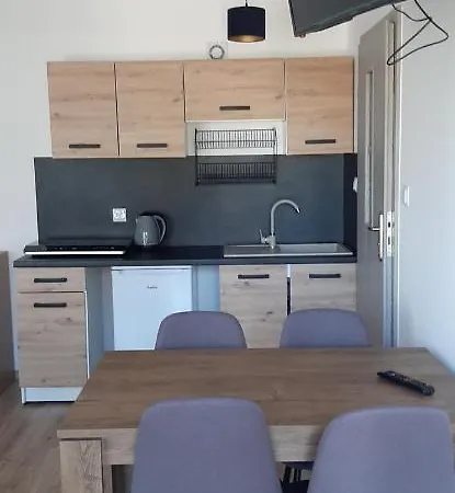 Zacisze Apartamenty,pokoje * 威西